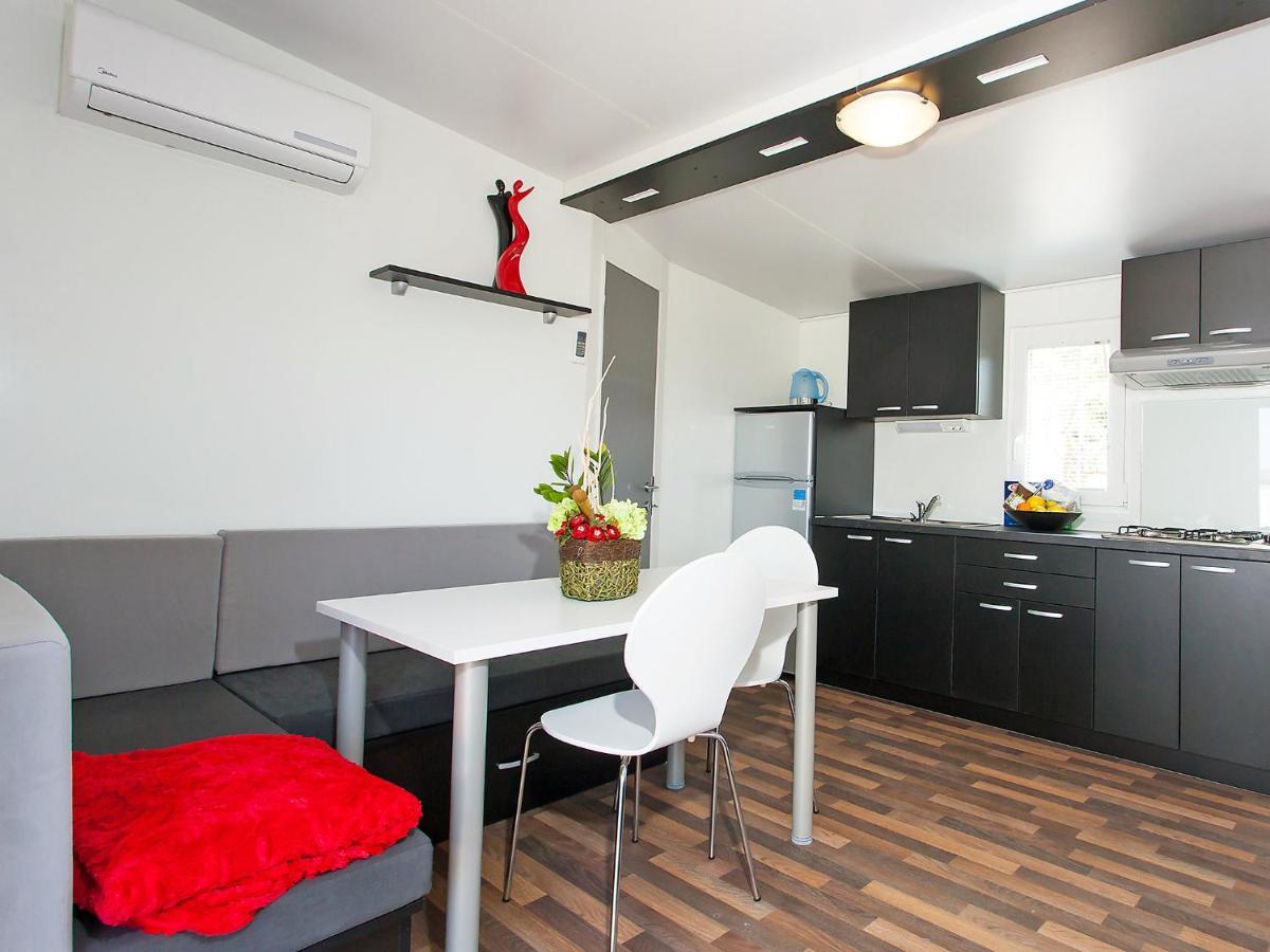 Holiday Home Camping Kastanija-1 By Interhome Rovinj Eksteriør billede